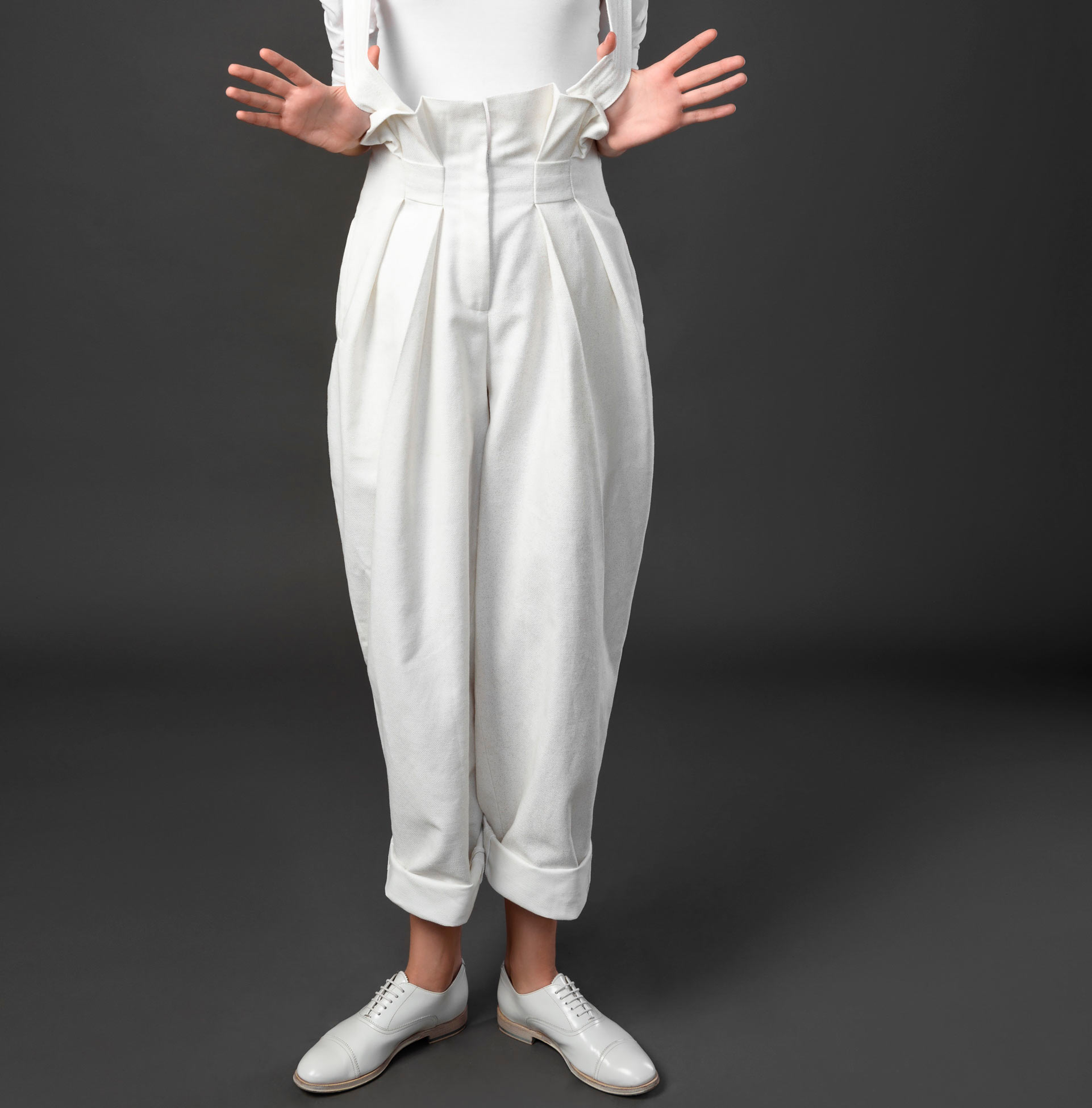 Straight cut banana trousers pattern.