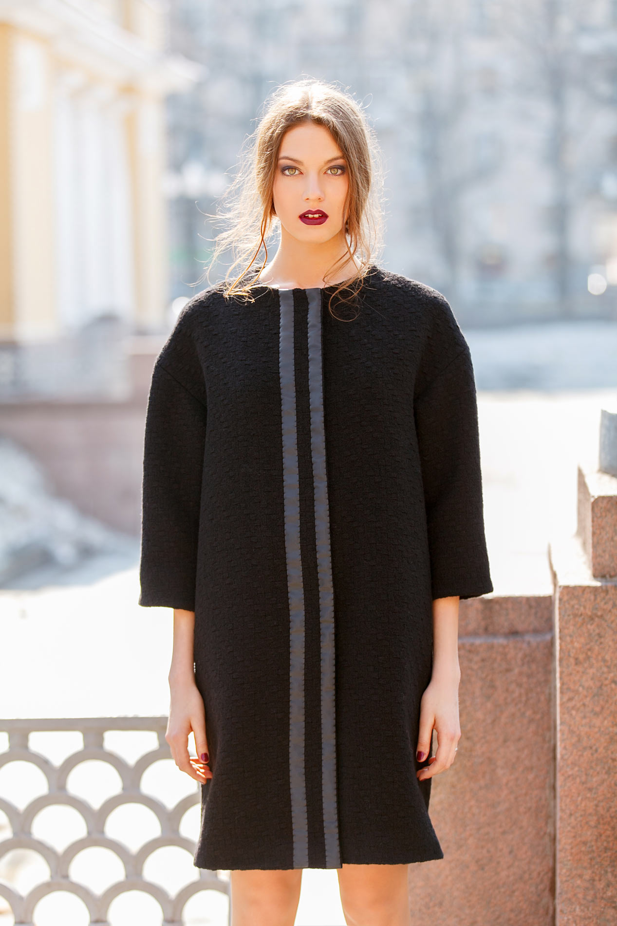 The pattern of the oversized coat