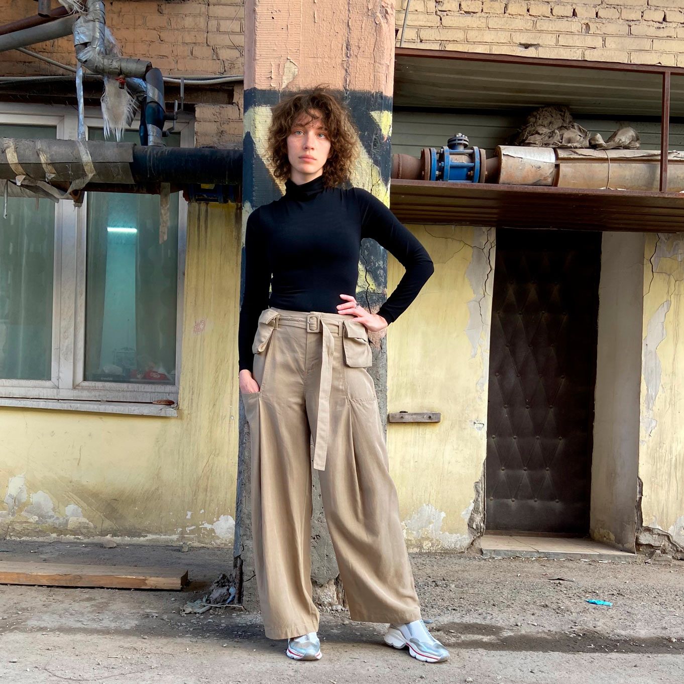 Pattern of trousers with removable pockets