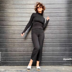Pattern of trousers of moderate volume, straight silhouette