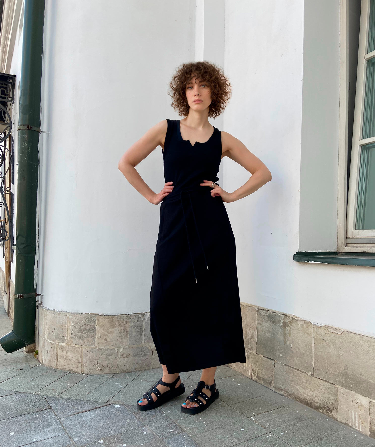 Dress pattern with cut-off skirt