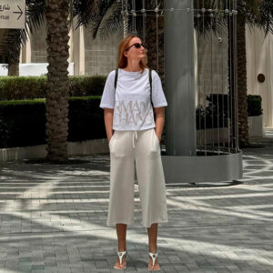 0409 The pattern of wide trousers with elastic band