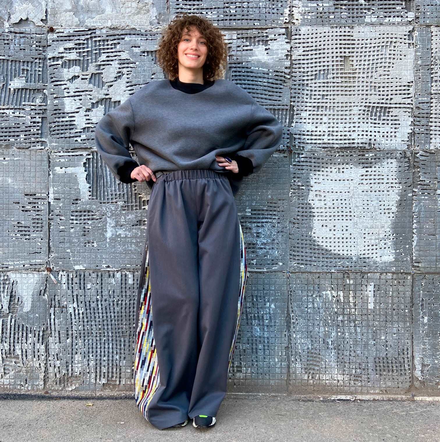 0411 The pattern of wide trousers with an elastic band with an adjustable insert — изображение 5