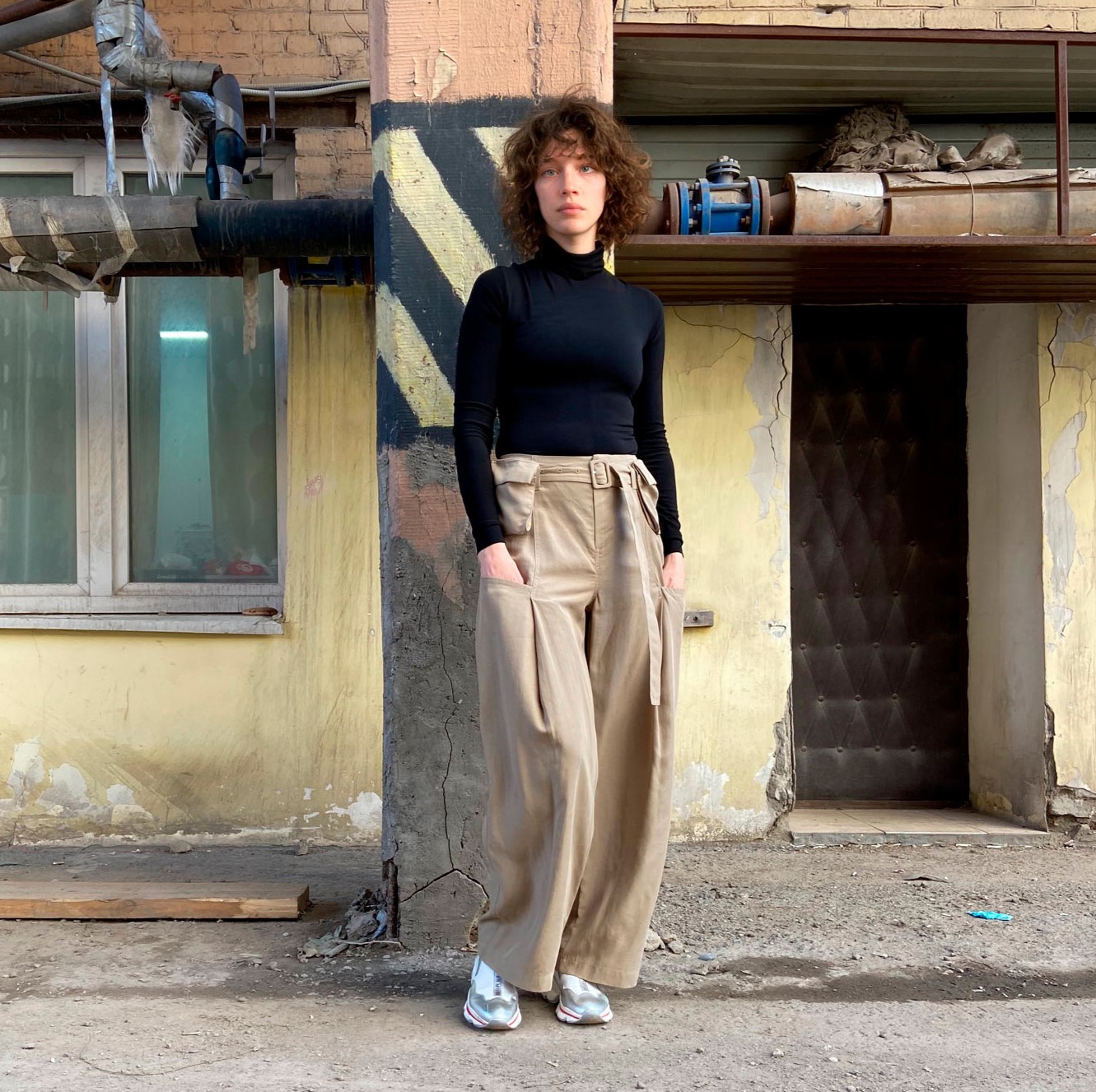 040 Pattern of trousers with removable pockets — изображение 3