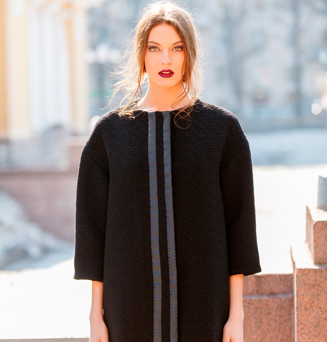 The pattern of the oversized coat