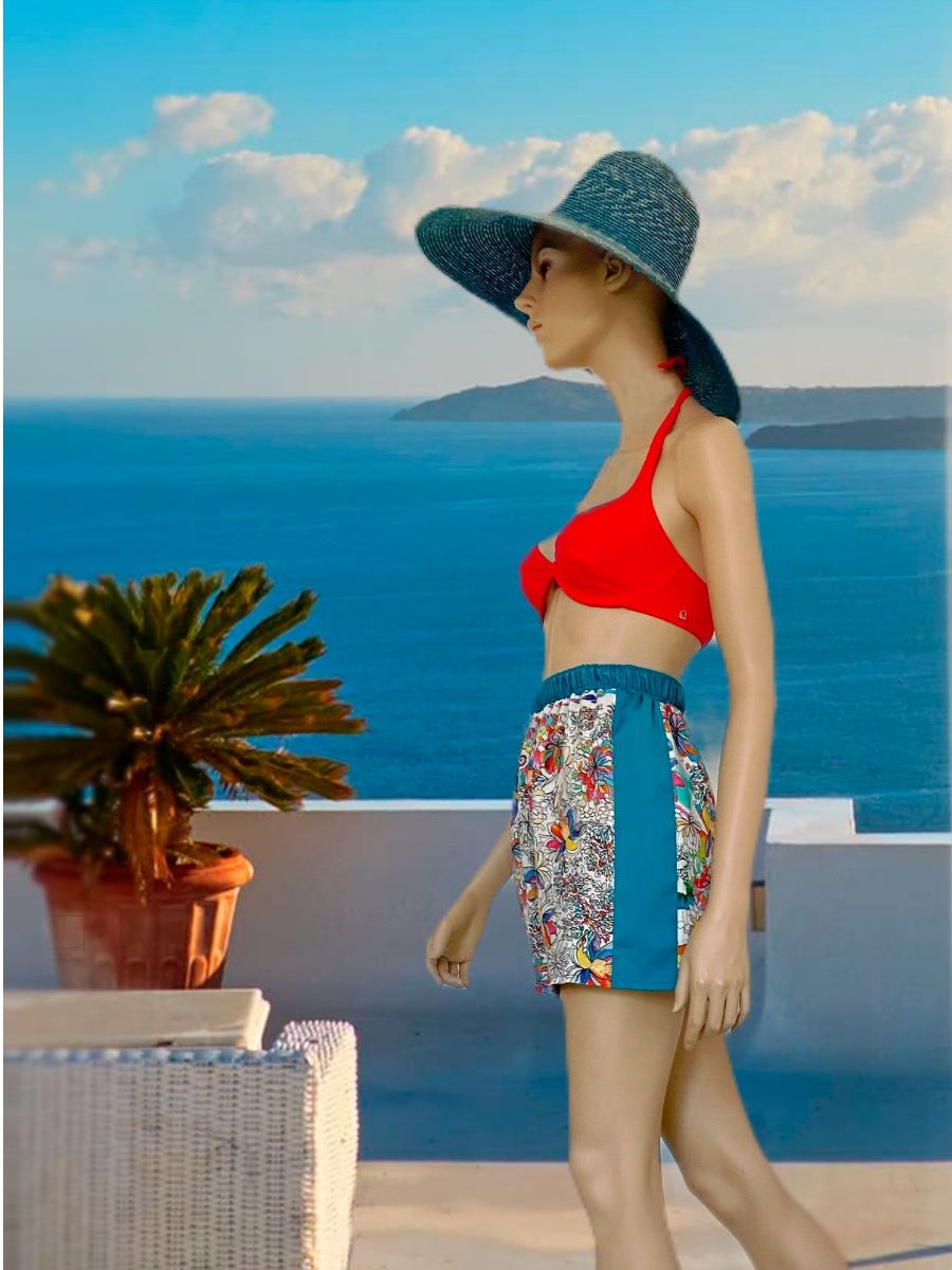 00405 Is a model of free-volume beach shorts with stripes. — изображение 2