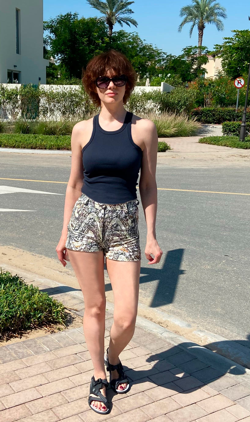 00406 The pattern of classic denim shorts. — изображение 4